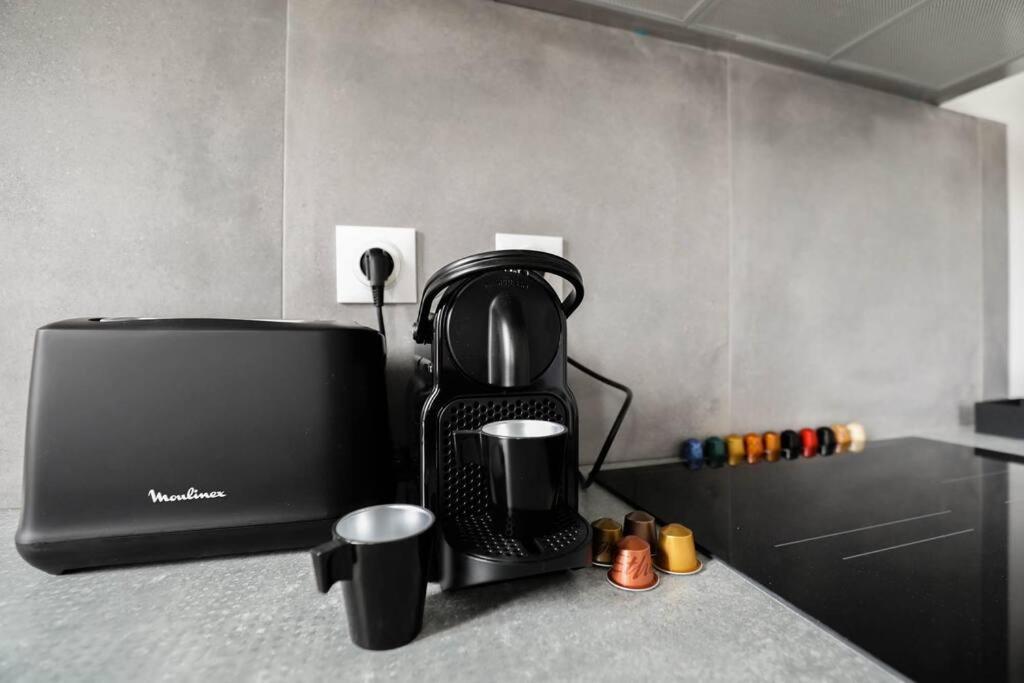 L'Urbain - Superbe Mezzanine Apartment Марсилия Екстериор снимка